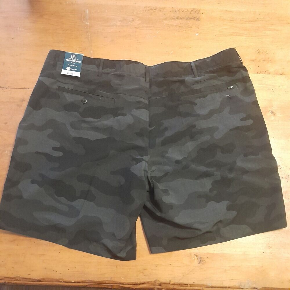 NWT Mens George Black Camo Above Knee Cargo Pull On Shorts Size XL 46 Stretch